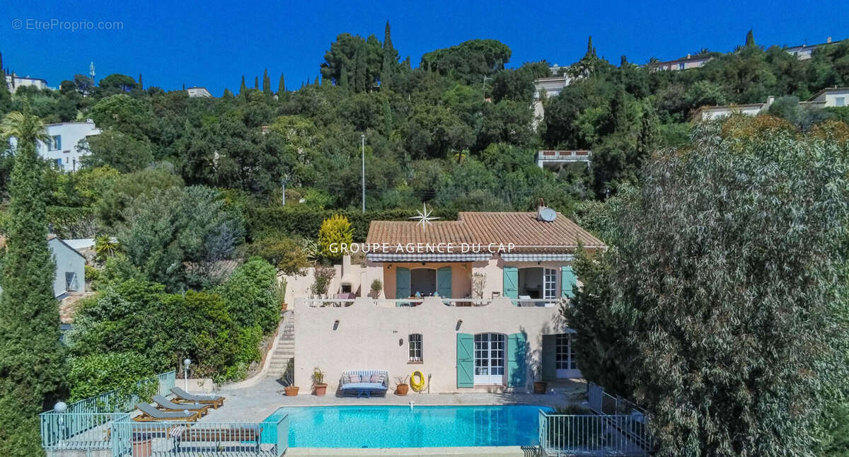 Maison à LES ISSAMBRES