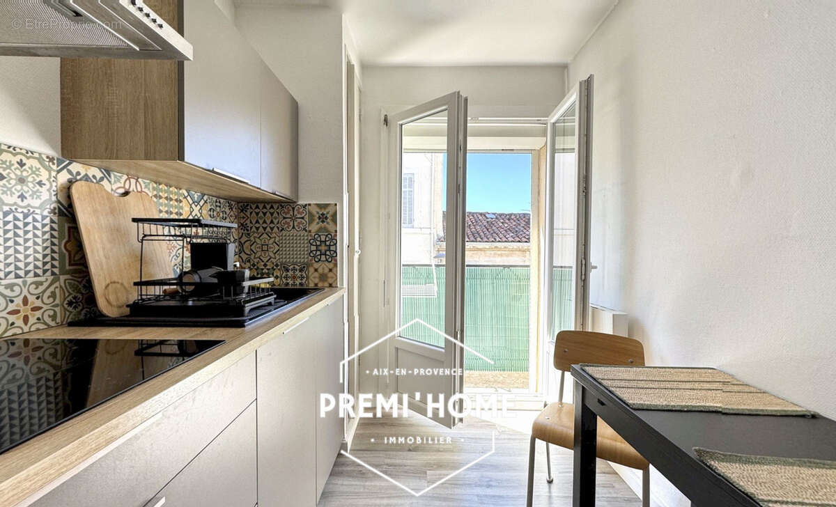 Appartement à MARSEILLE-5E
