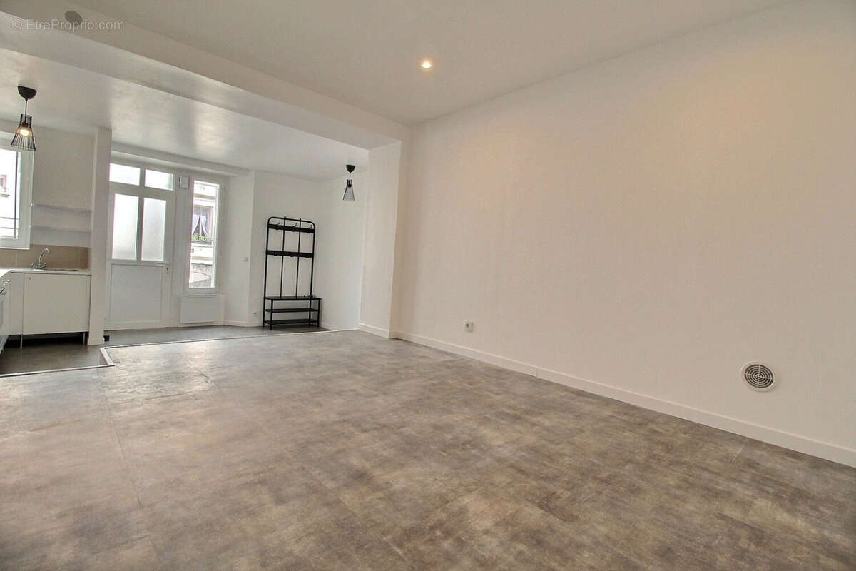 Appartement à ISSY-LES-MOULINEAUX