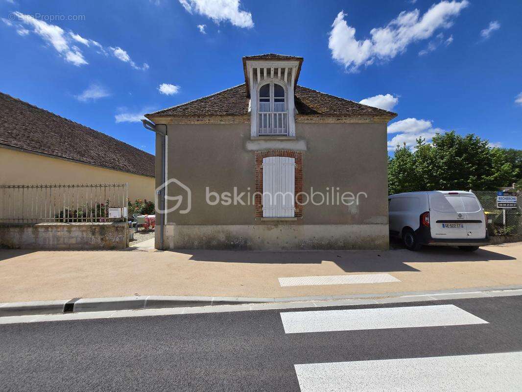 Maison à SAINT-SAUVEUR-LES-BRAY