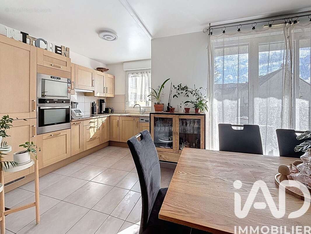 Photo 2 - Appartement à VIRY-CHATILLON