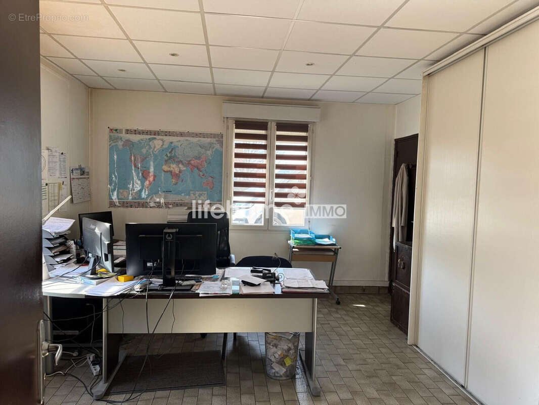 Commerce à BOMMIERS