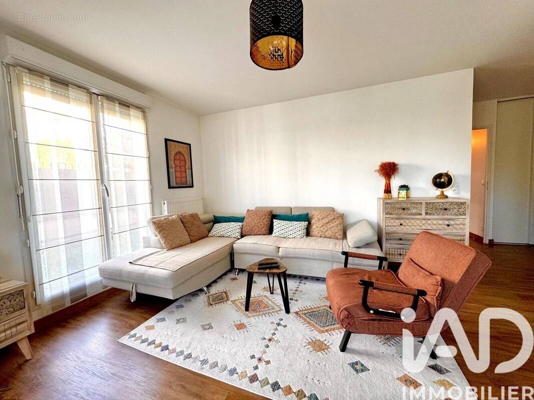 Photo 1 - Appartement à VAUREAL