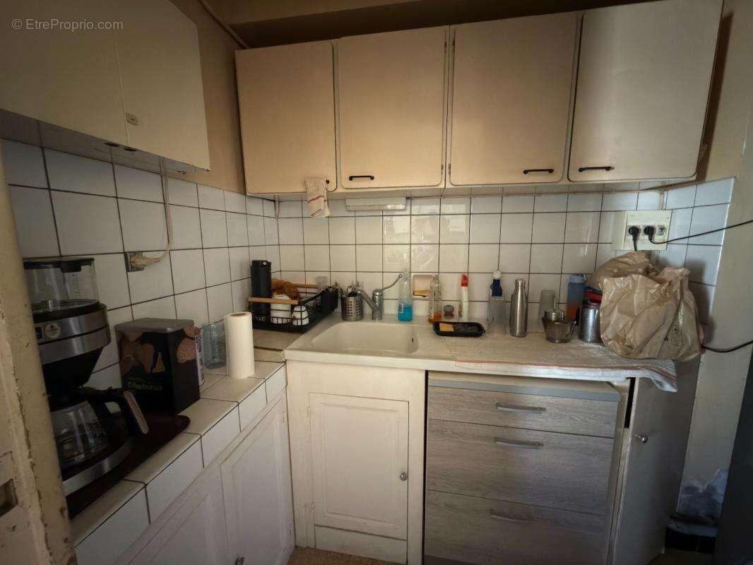 Maison en pierre avec 350 m² de dépendances, jardin et terrasse – Genevrières (52) - photo 4