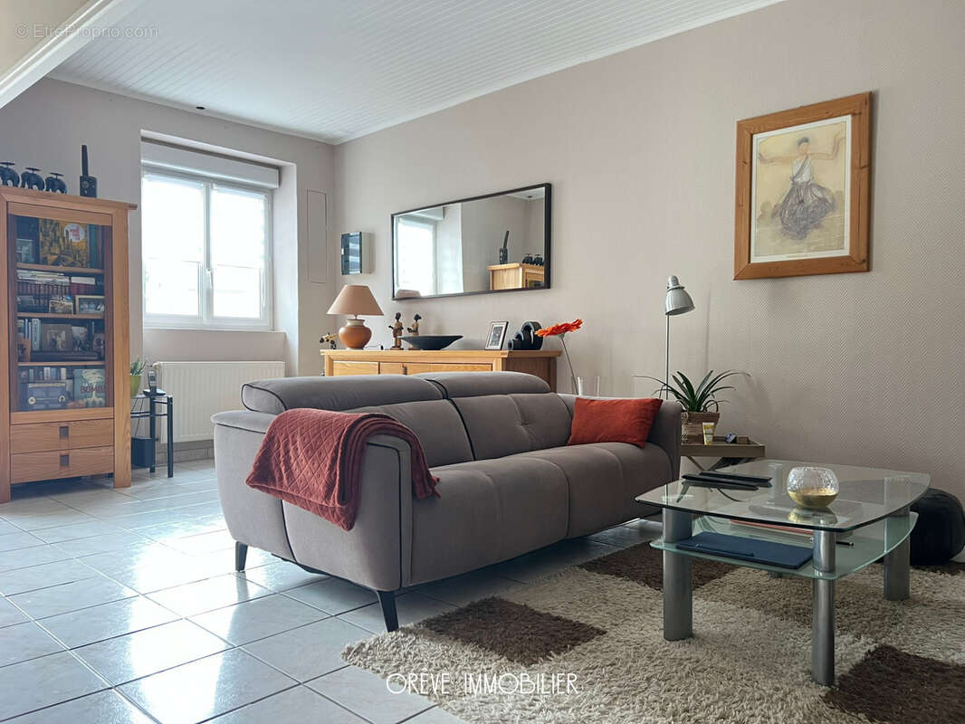 Maison à NOYAL-CHATILLON-SUR-SEICHE