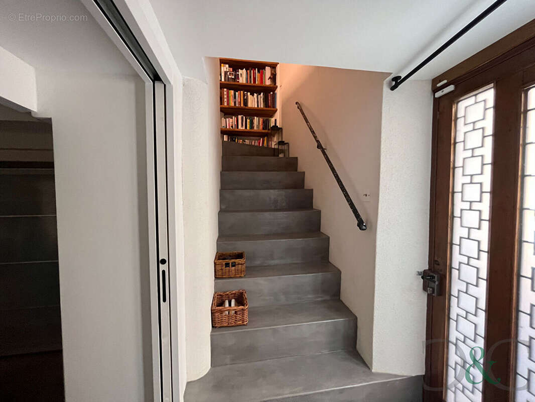 Maison à BORMES-LES-MIMOSAS