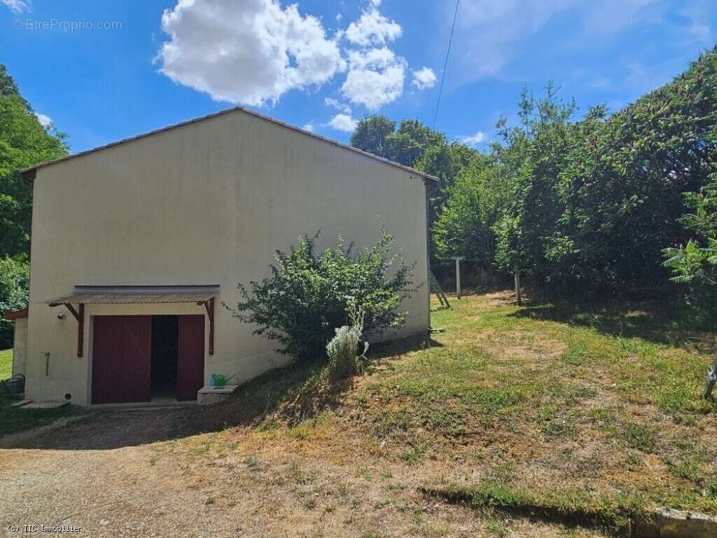 Pavillon sur Sous-Sol Situé dans un Endroit Magnifique Prés du Clain - photo 13