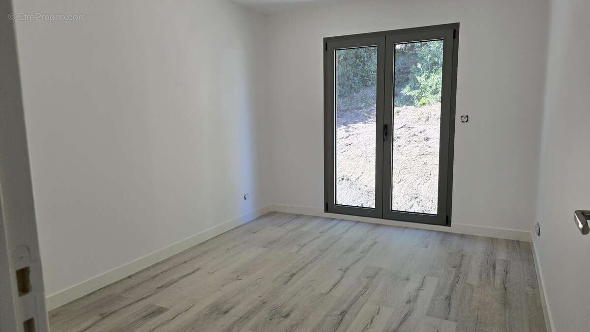 Maison à LIMOURS
