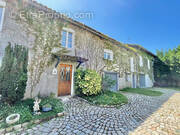 Maison à DOMARIN