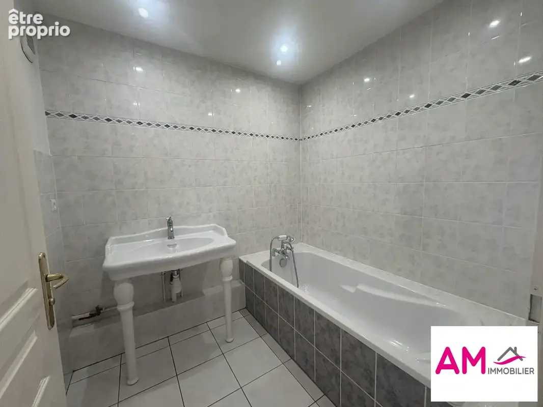 Appartement 5 pièces 99 m² à vendre à Bollwiller (68540) - photo 8