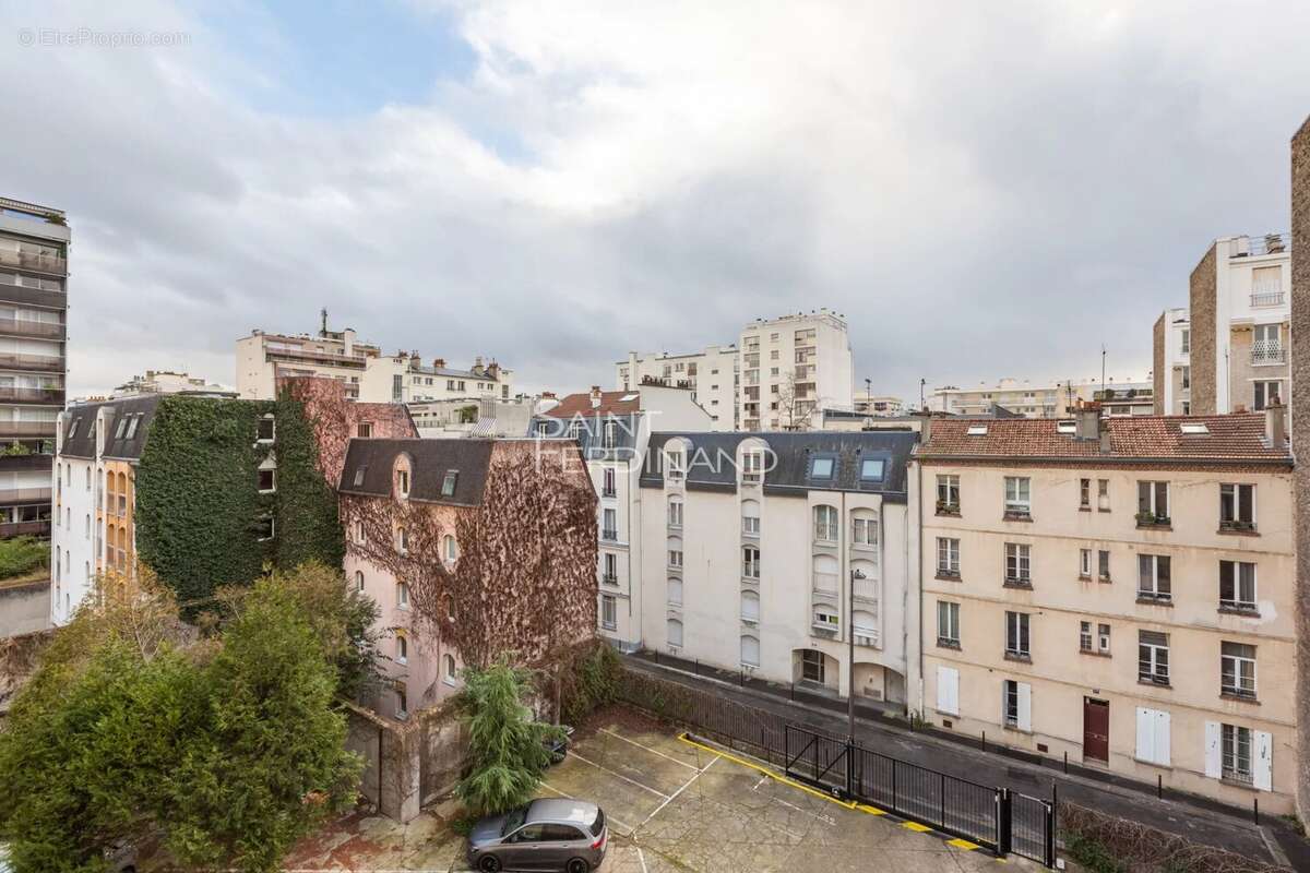 Appartement à PARIS-15E