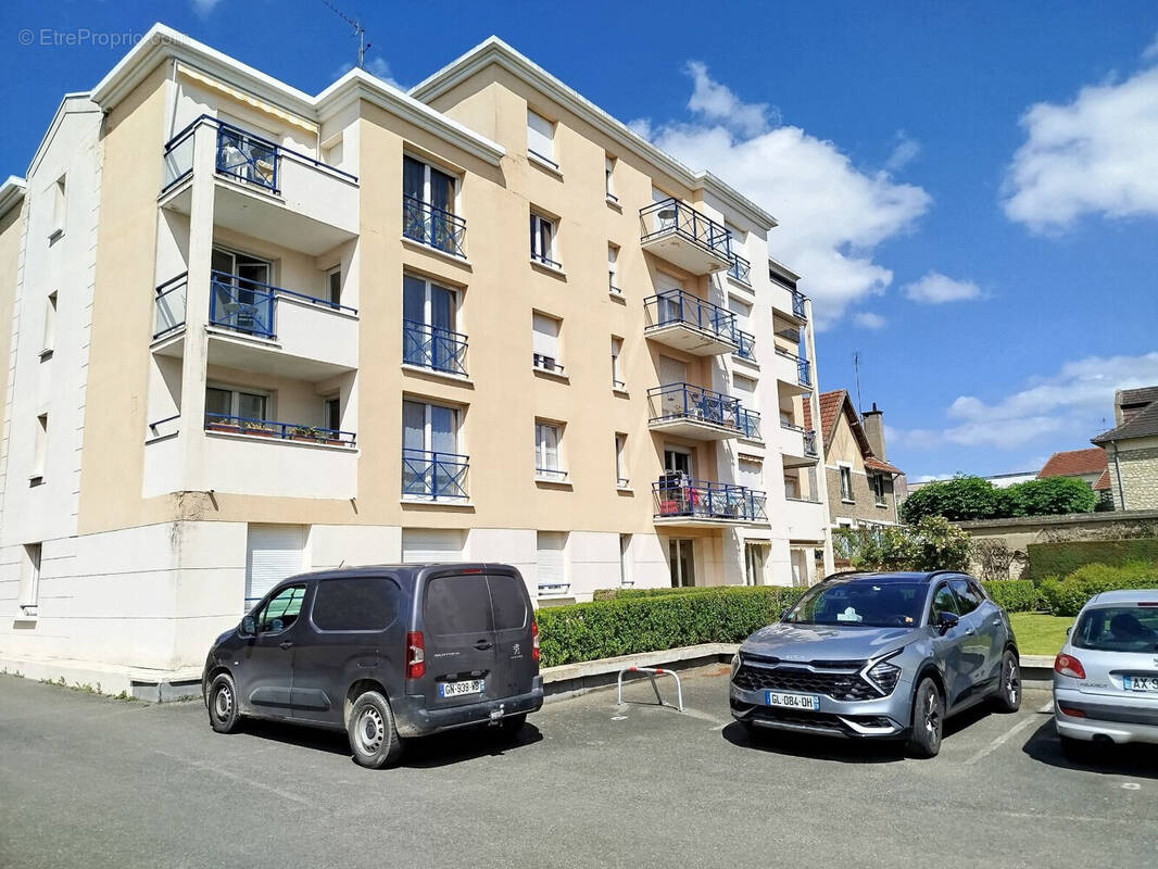 facade - Appartement à CHARTRES