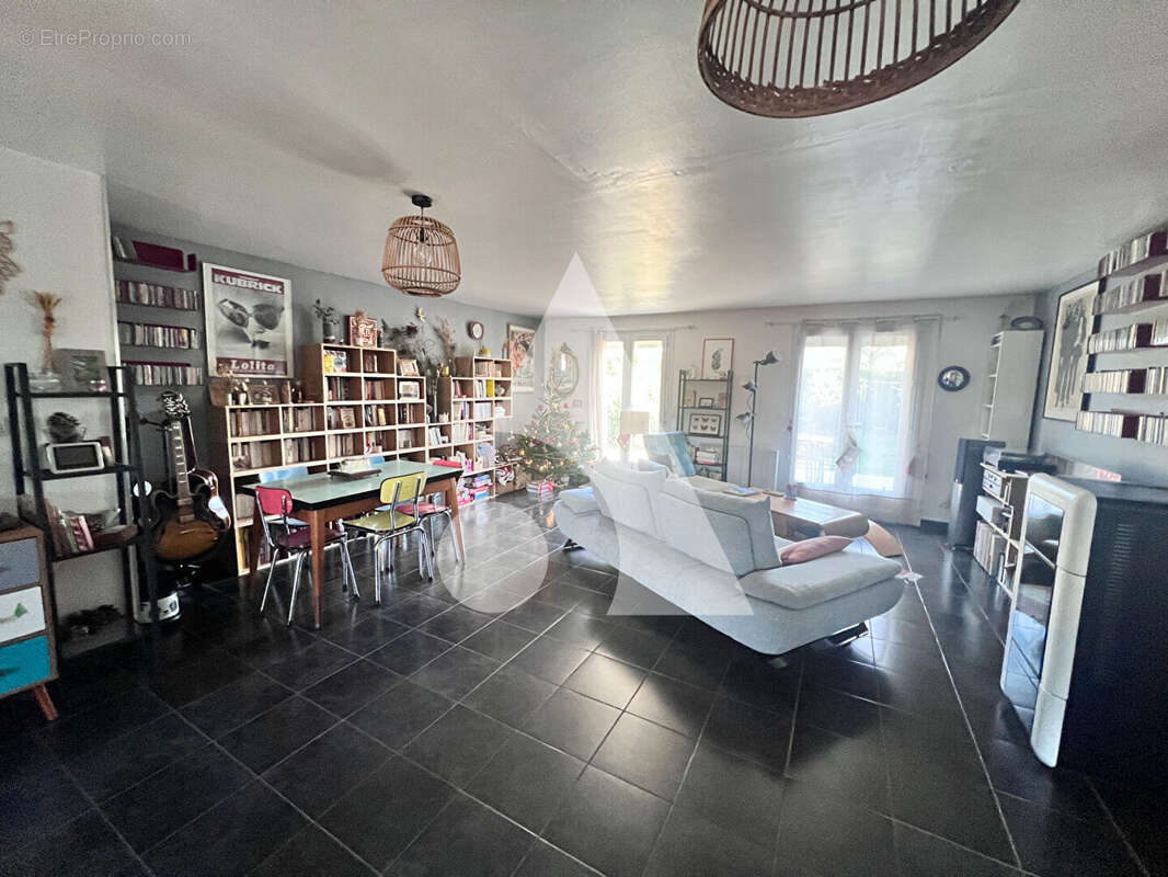 Maison à RILLIEUX-LA-PAPE