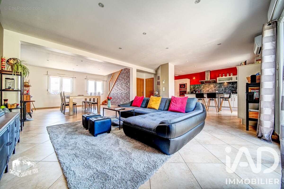 Maison 150 m² à Oudrenne  - photo 8