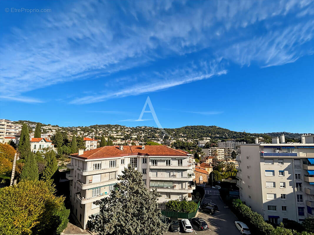 Appartement à LE CANNET