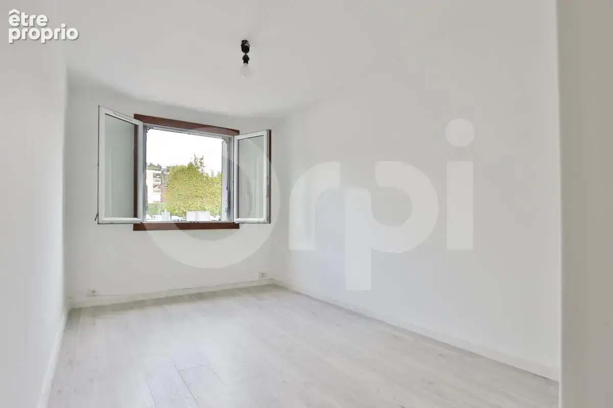 A VENDRE Coup de cœur garanti – Place St Luc - photo 5