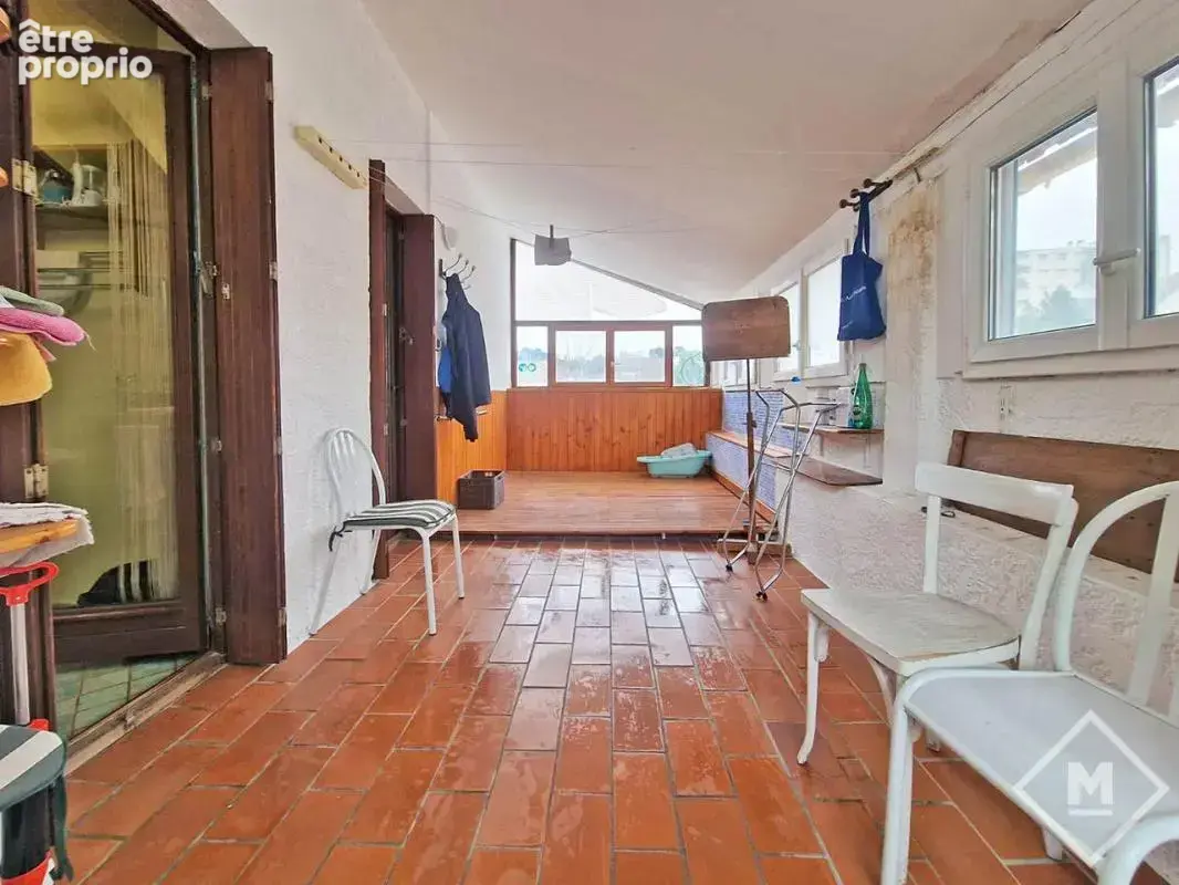 Maison familiale de 282 m² avec piscine, dépendances et fort potentiel 13013 - photo 22