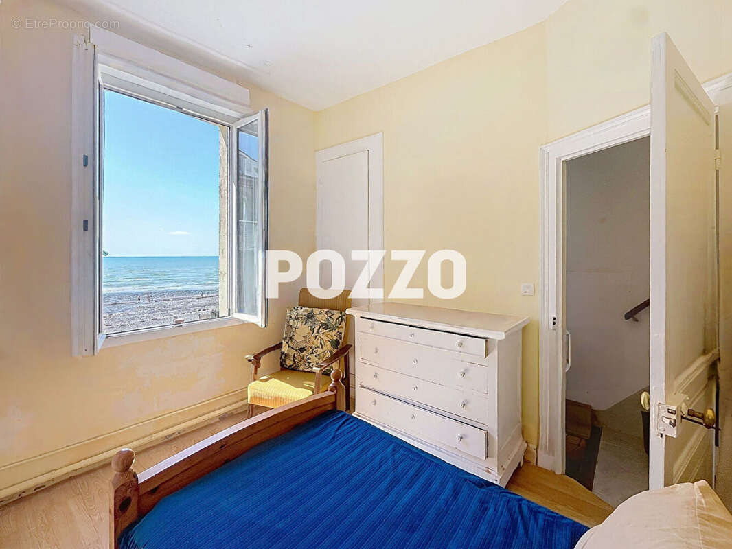 Maison à SAINT-PAIR-SUR-MER