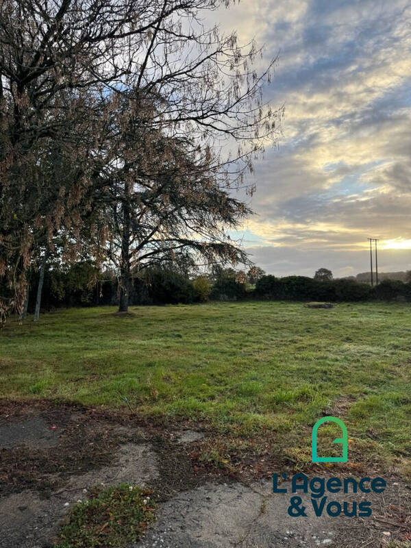 Terrain à QUESTEMBERT