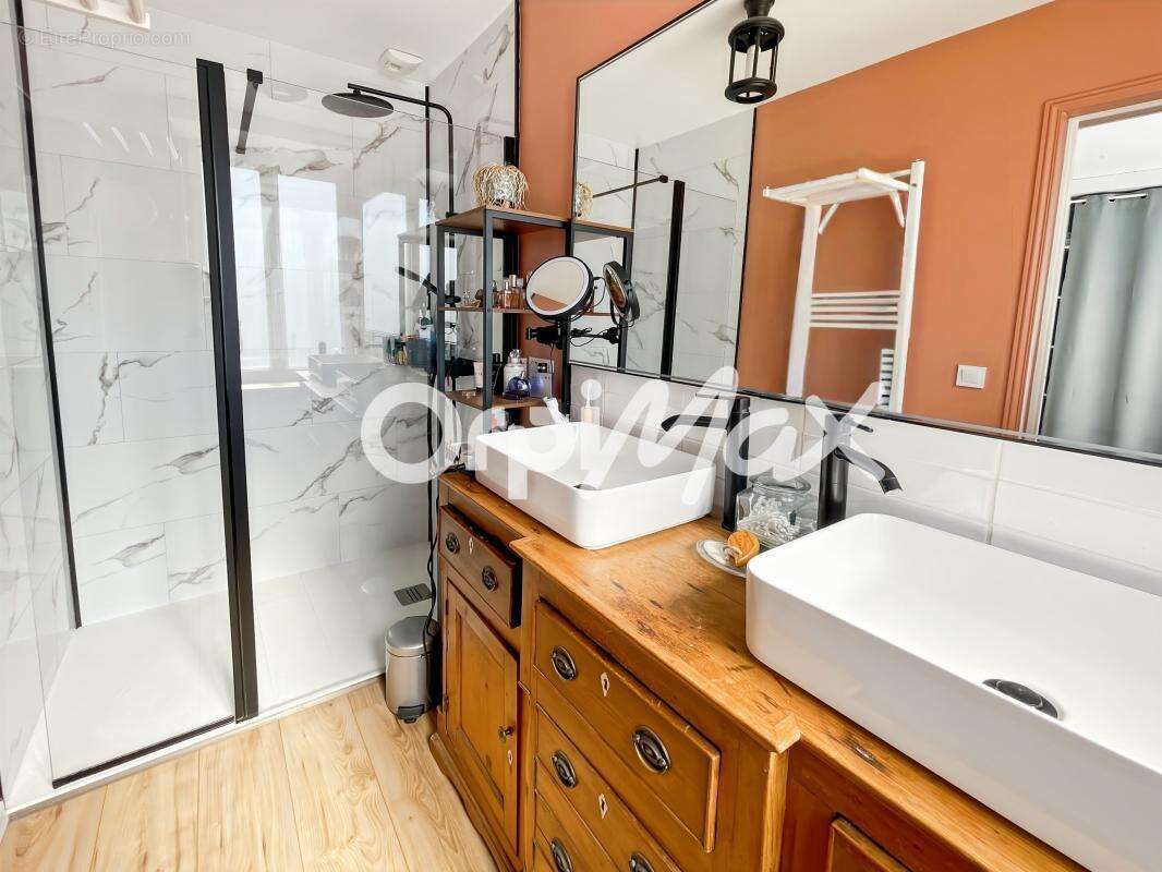 Maison à SAINT-MARTIN-BOULOGNE