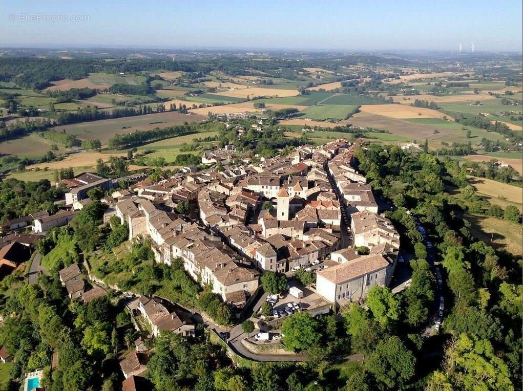 Lauzerte - Vue imprenable pour cette Bâtisse de village du Quercy - photo 7