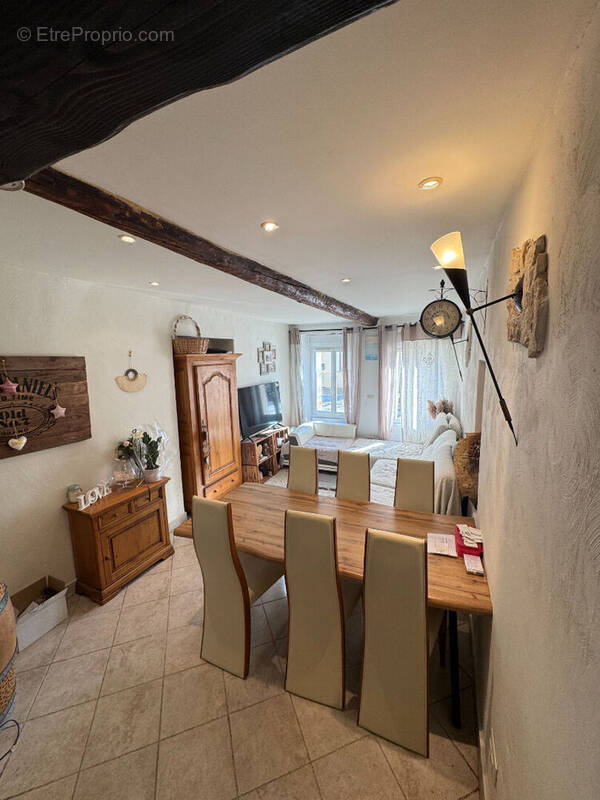 Maison à VILLELAURE