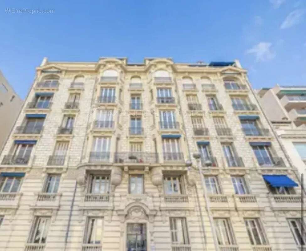 Exceptionnel dernier étage — appartement trois pièces vue mer panoramique, promenade des anglais - photo 2