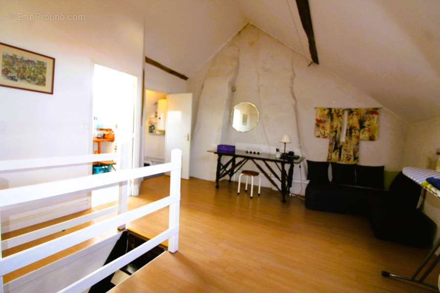 Maison à BRINON-SUR-BEUVRON