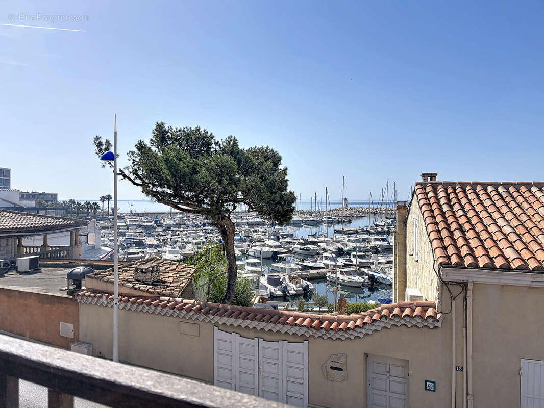 Appartement à SAUSSET-LES-PINS