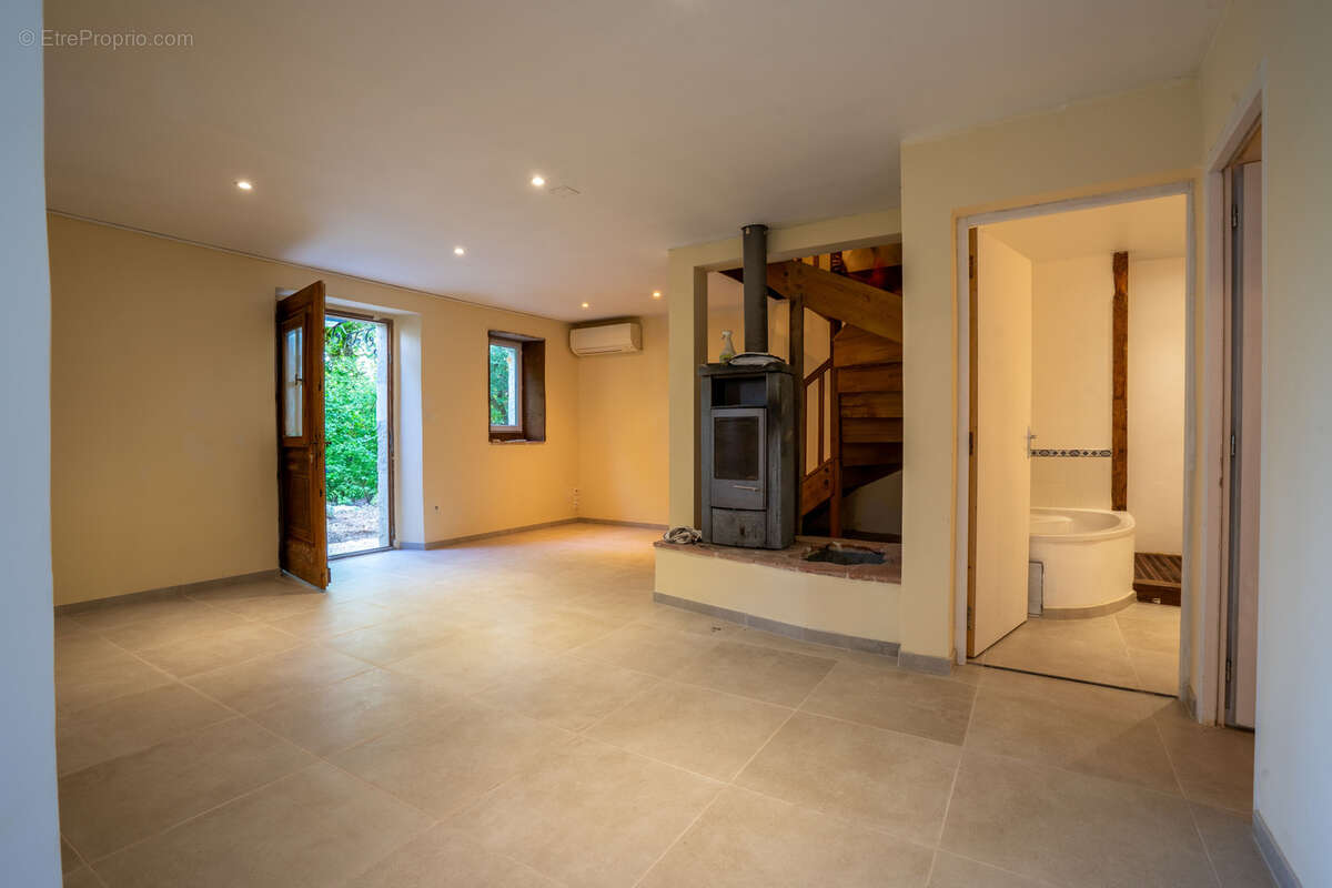 Maison à BAGAT-EN-QUERCY