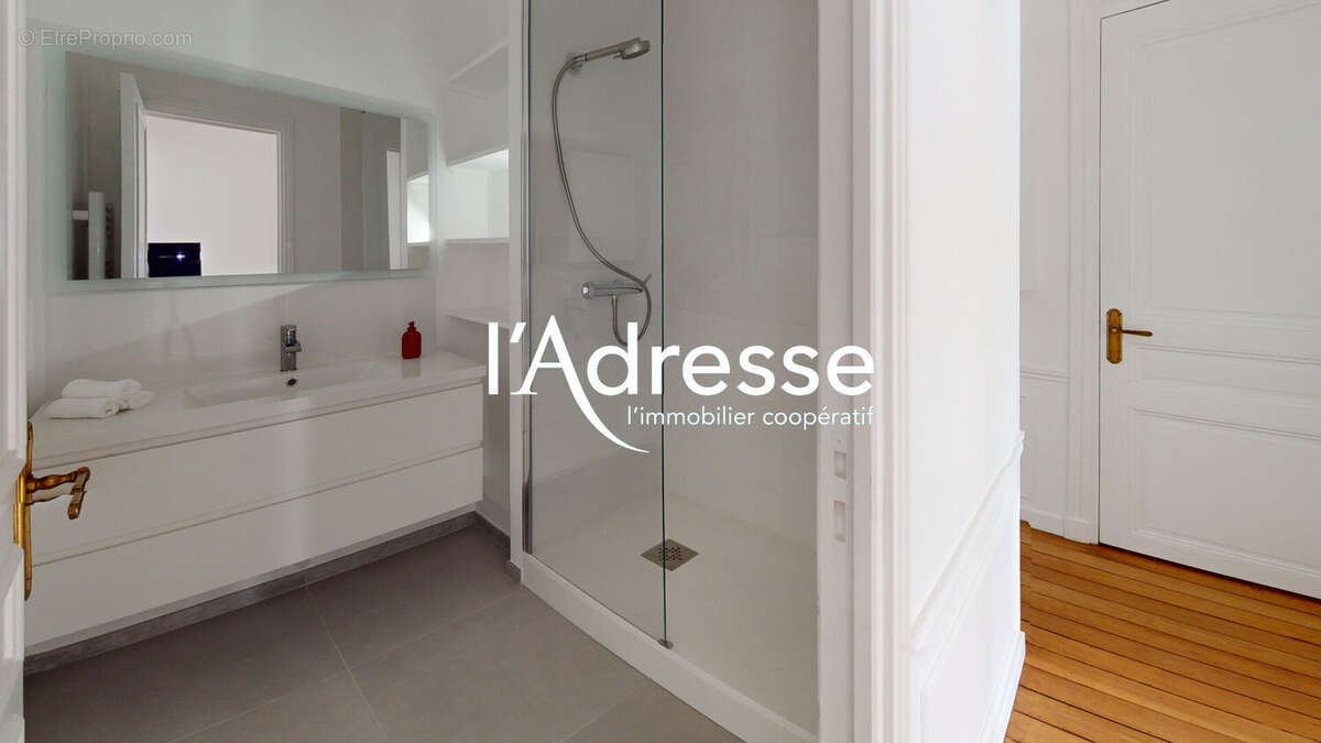 Appartement à PARIS-12E