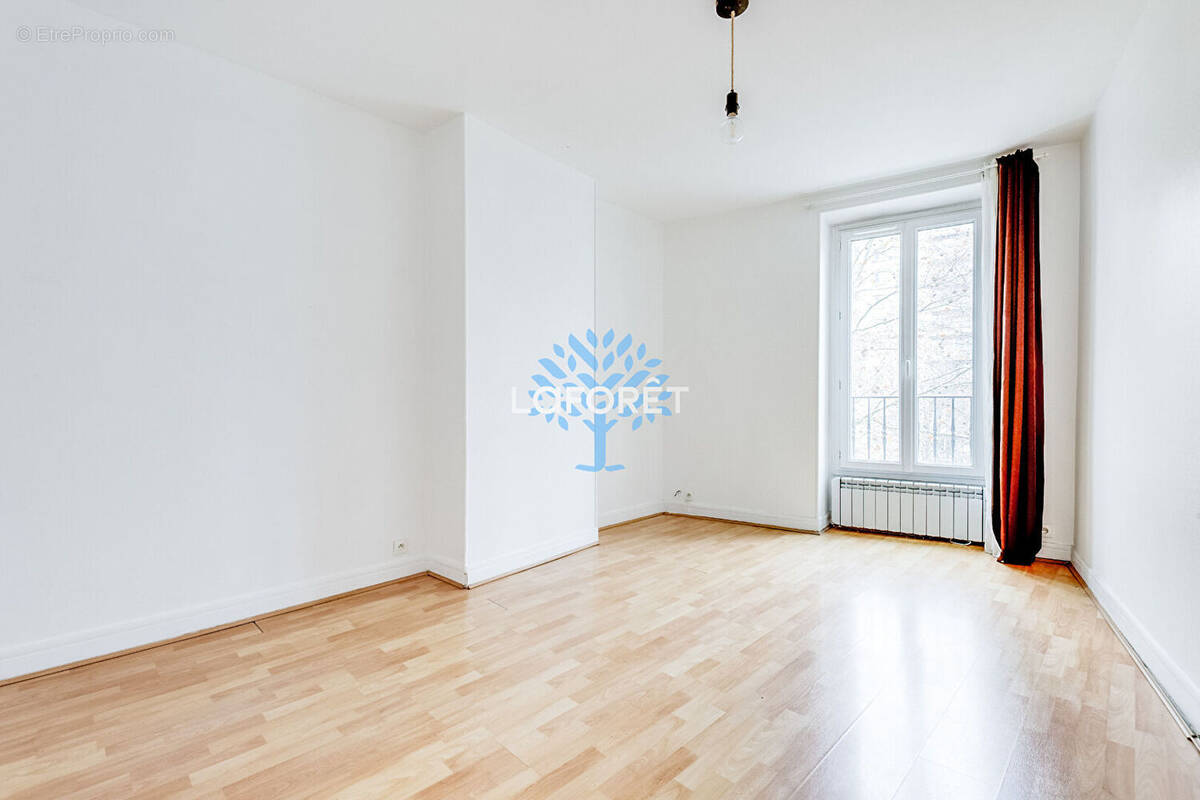 Appartement à PARIS-12E