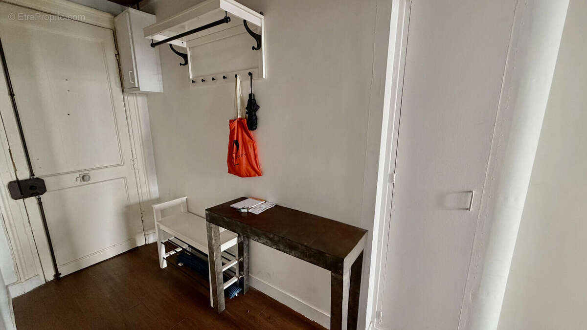 Appartement à PARIS-2E