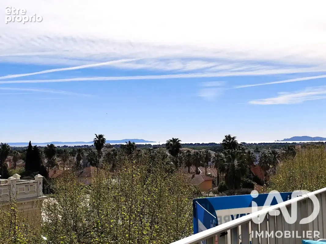 Photo 1 - Appartement à HYERES