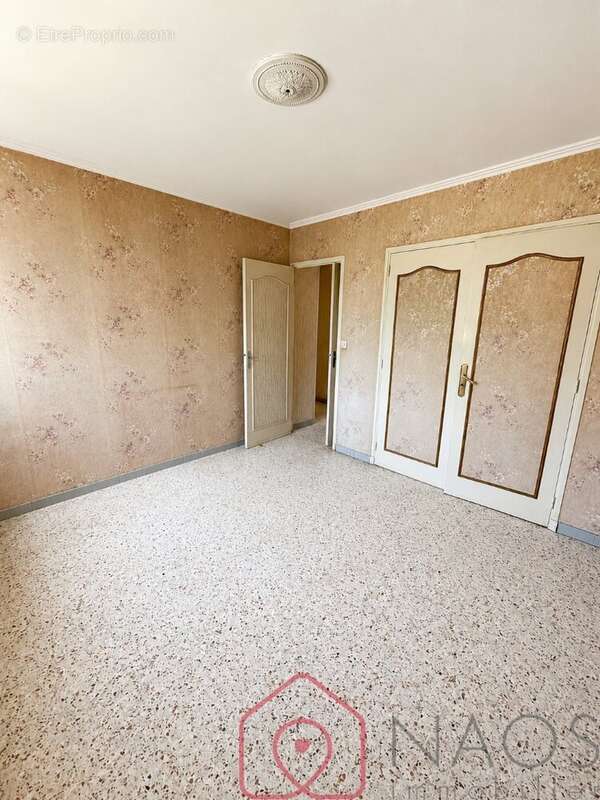Aux portes de Six Fours les Plages grand T3 de 65 m2 - photo 7