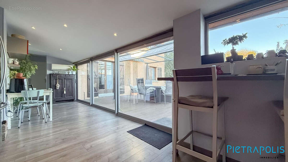 Maison à SAINT-DIDIER-DE-FORMANS