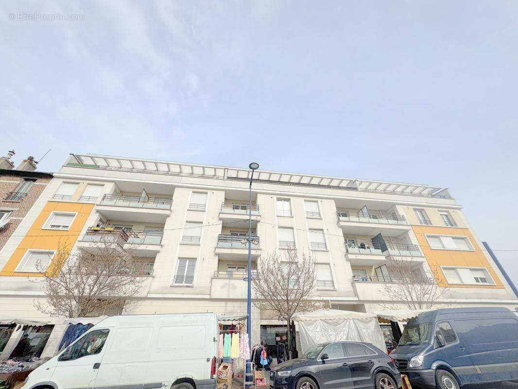Appartement à vendre plein centre ville - photo 3
