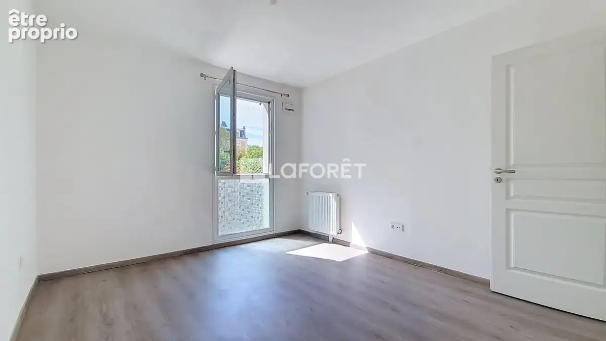 Balcon de 7 m², résidence de standing et parking privatif - photo 11