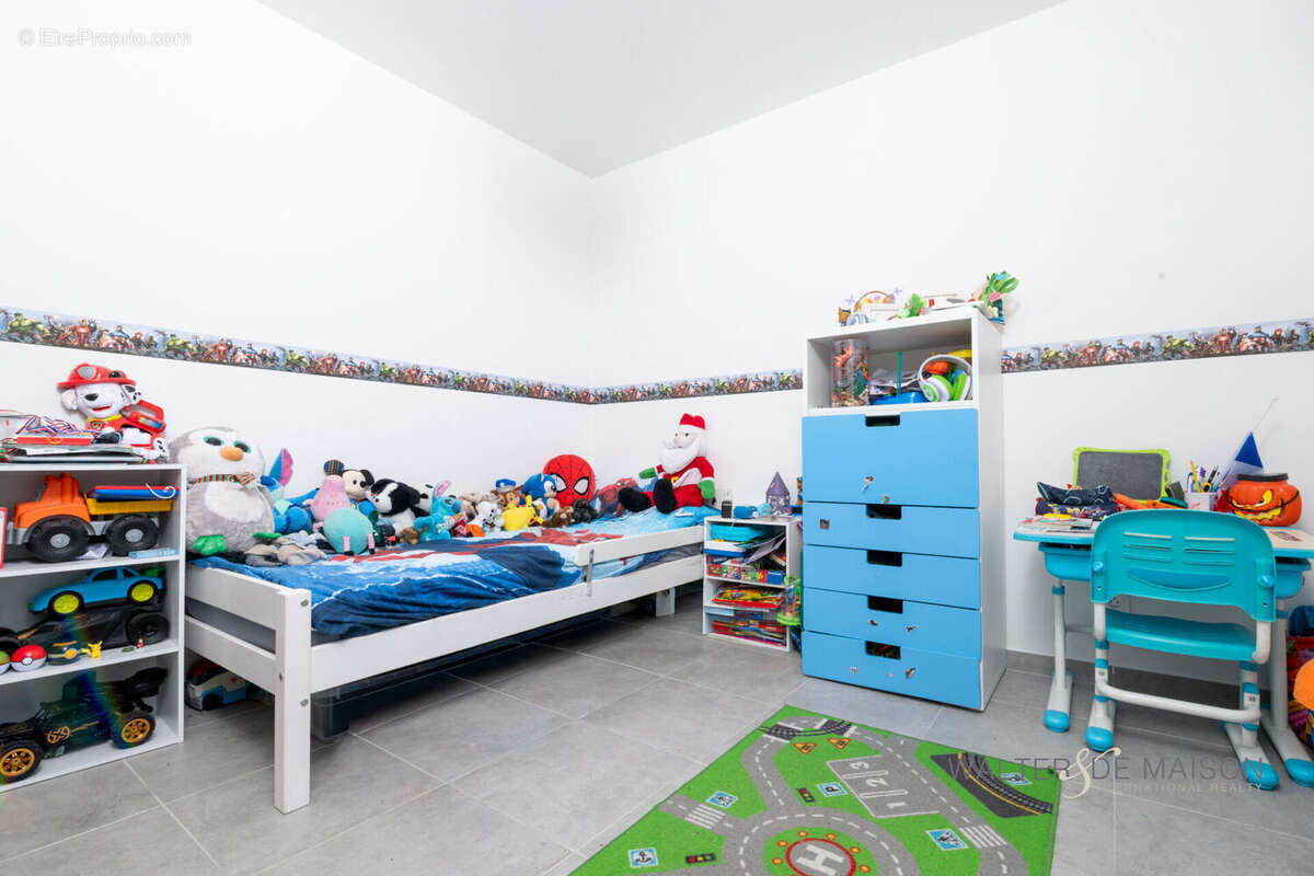 Maison à CARQUEIRANNE