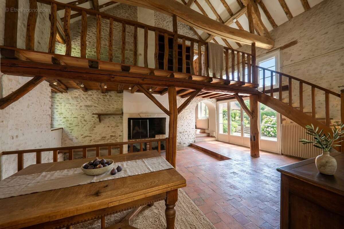 Maison à MEREVILLE