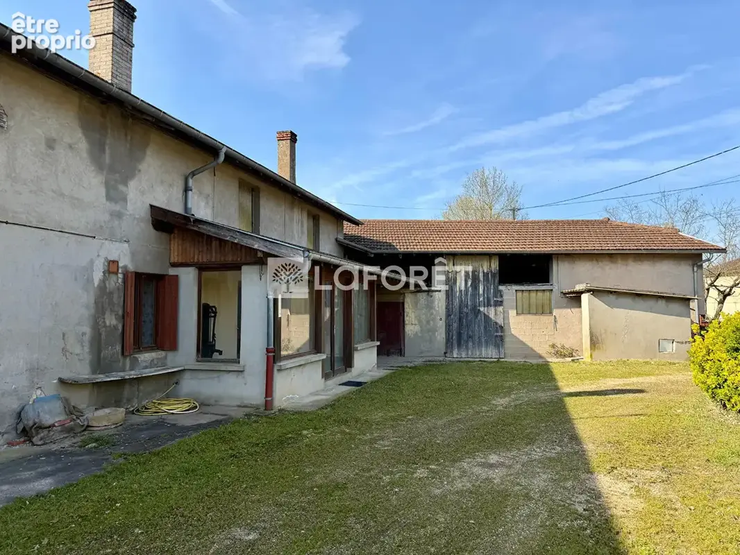Corps de ferme à vendre Saint Jean Sur Veyle 4 pièce(s) 420 m2 - photo 2