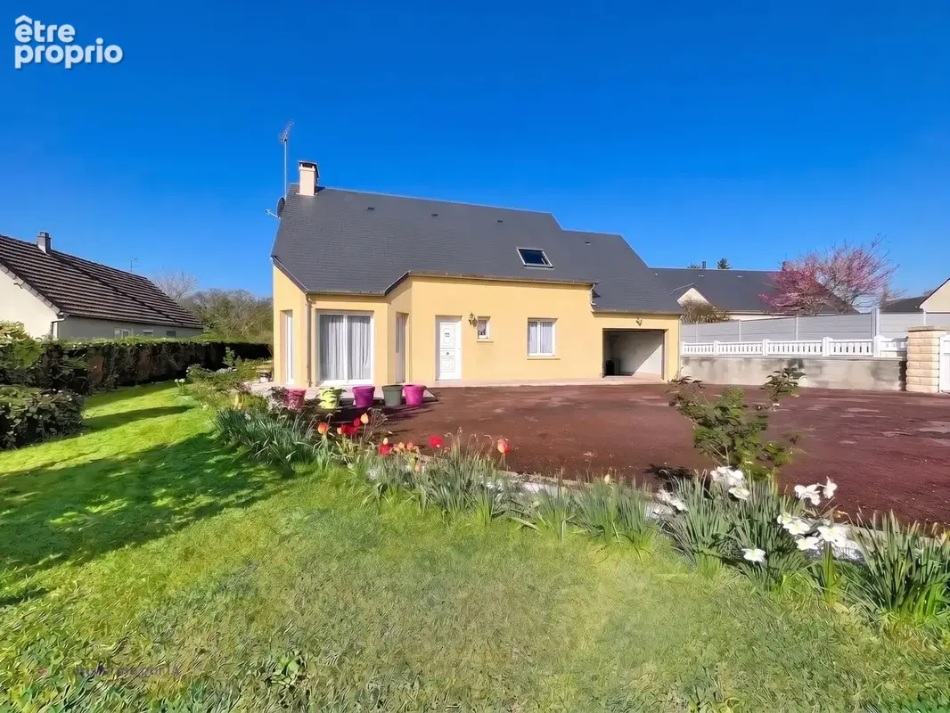 A VENDRE  à Gavray-sur-Sienne - Exclusivité FOLLIOT - photo 1