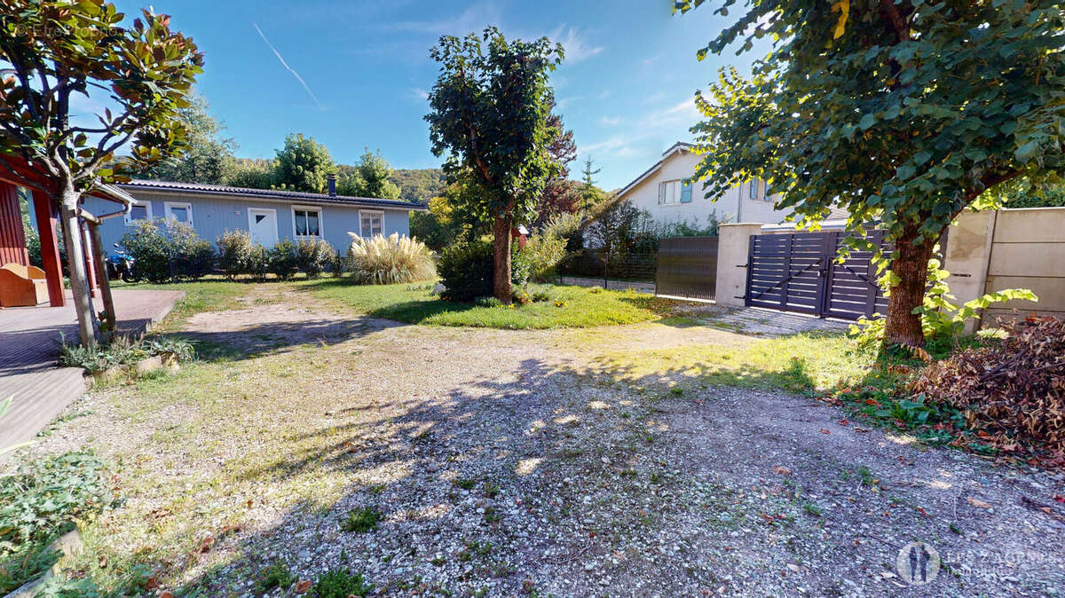 Maison à ECHIROLLES