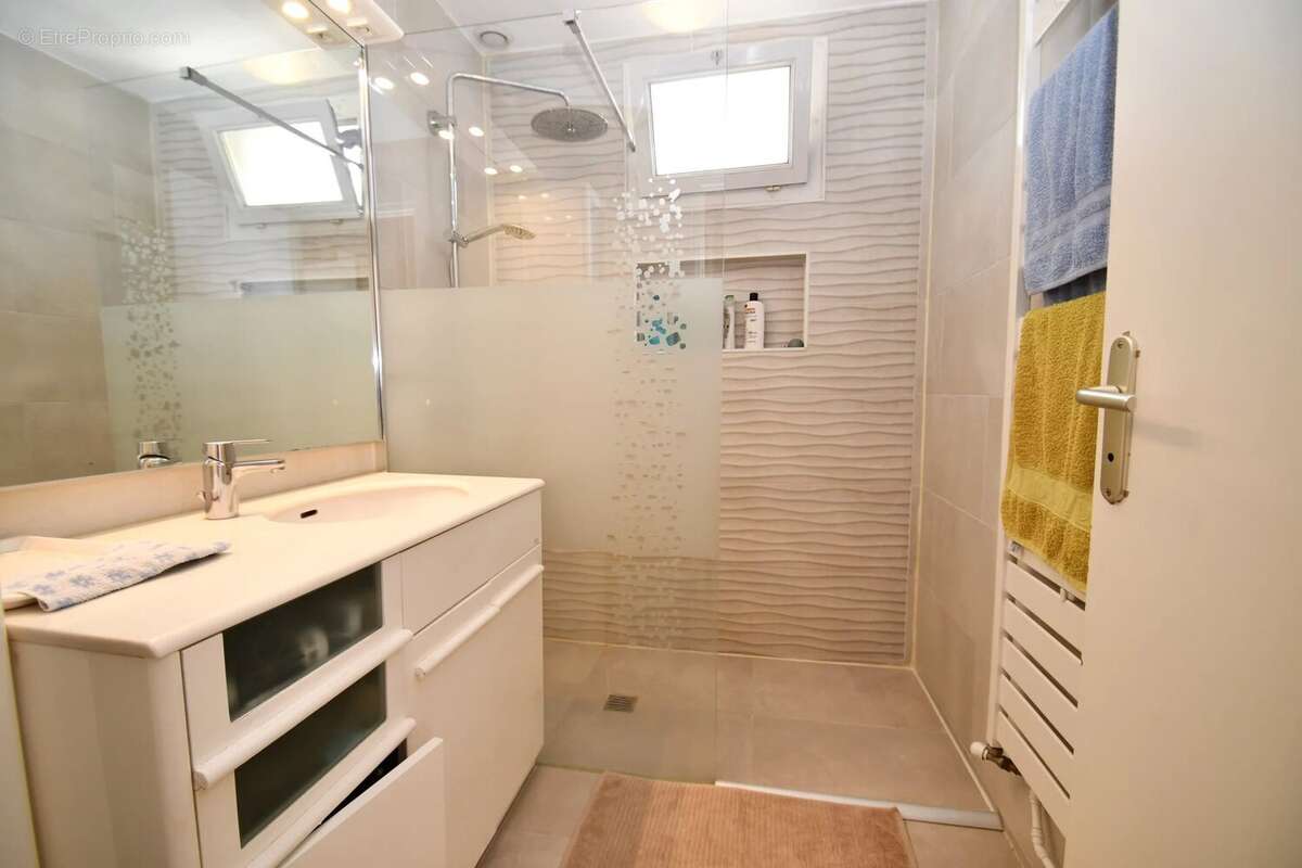 Maison 93 m² à Sevran  - photo 8