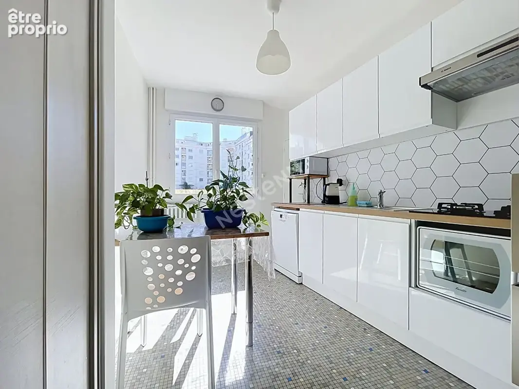 EXCLUSIVITE / NANTES Rond-point de Vannes, Sainte-Thérèse / Appartement  3 pièce(s) 64 m2 / Parking et cave - photo 4