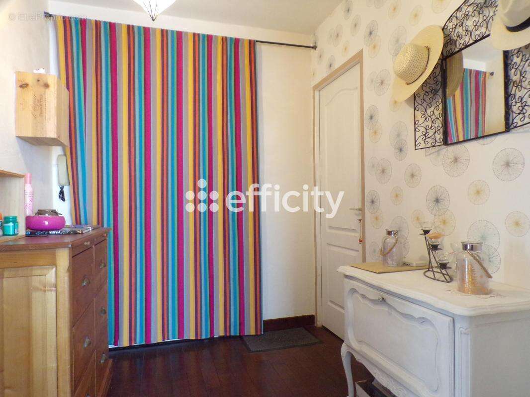 Appartement à LE PONTET
