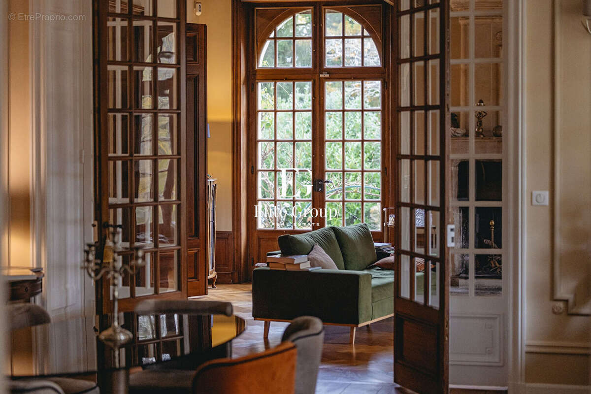 Maison à ORADOUR-SUR-VAYRES