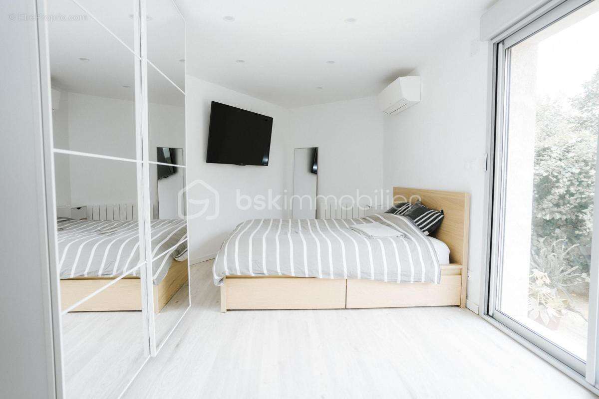 Maison de Plain-pied 150m2 - 3 chambres - 1010 m2 de jardin et piscine - photo 12
