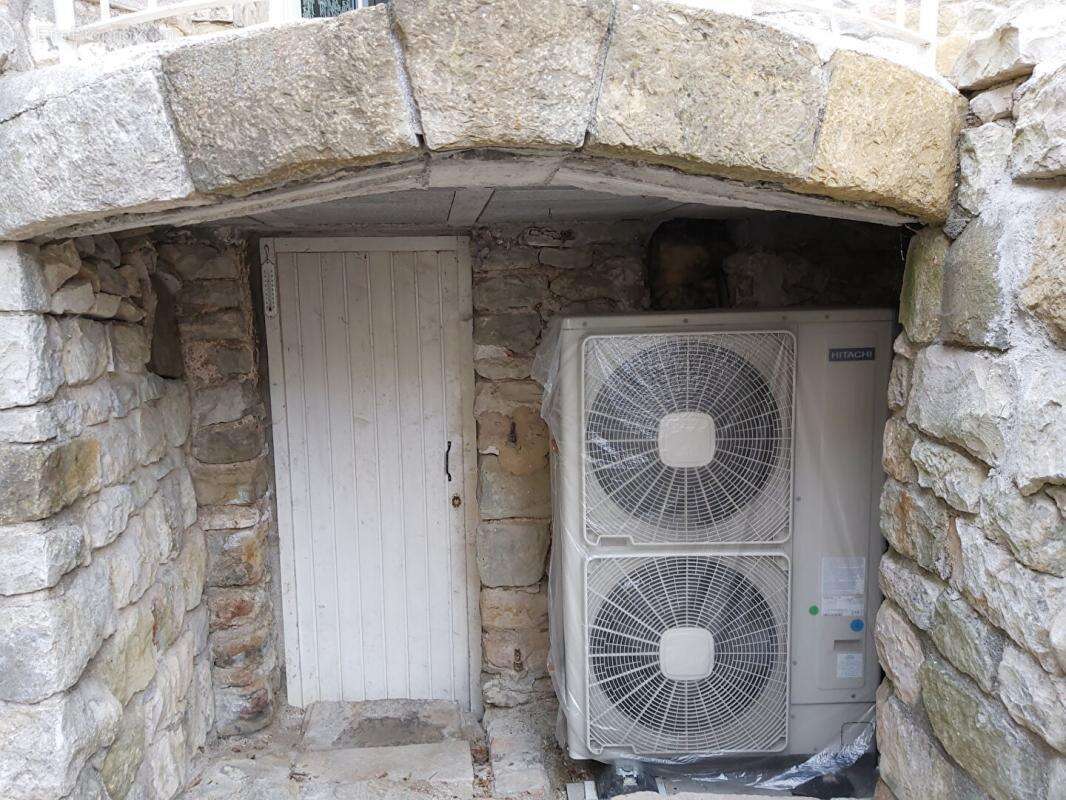 Maison à SAINT-ETIENNE-LES-ORGUES