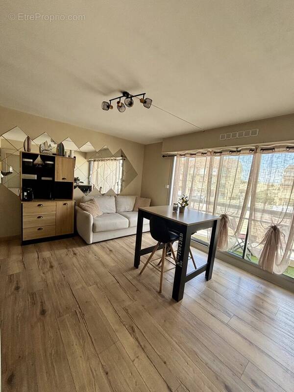 Appartement à CAMIERS